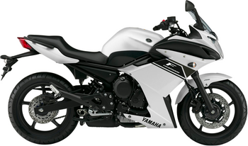 YAMAHA XJ6 DIVERSION F (ABS SERIENMÄSSIG)