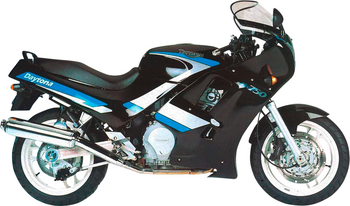 TRIUMPH DAYTONA 750