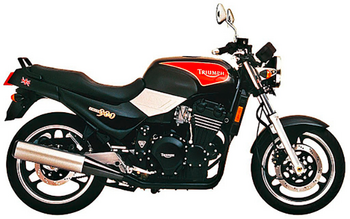 TRIUMPH TRIDENT 900