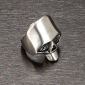 BAGUE *TÊTE DE MORT*