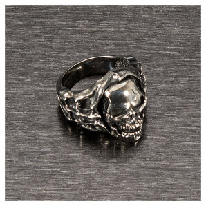 *Devil Skull* ring