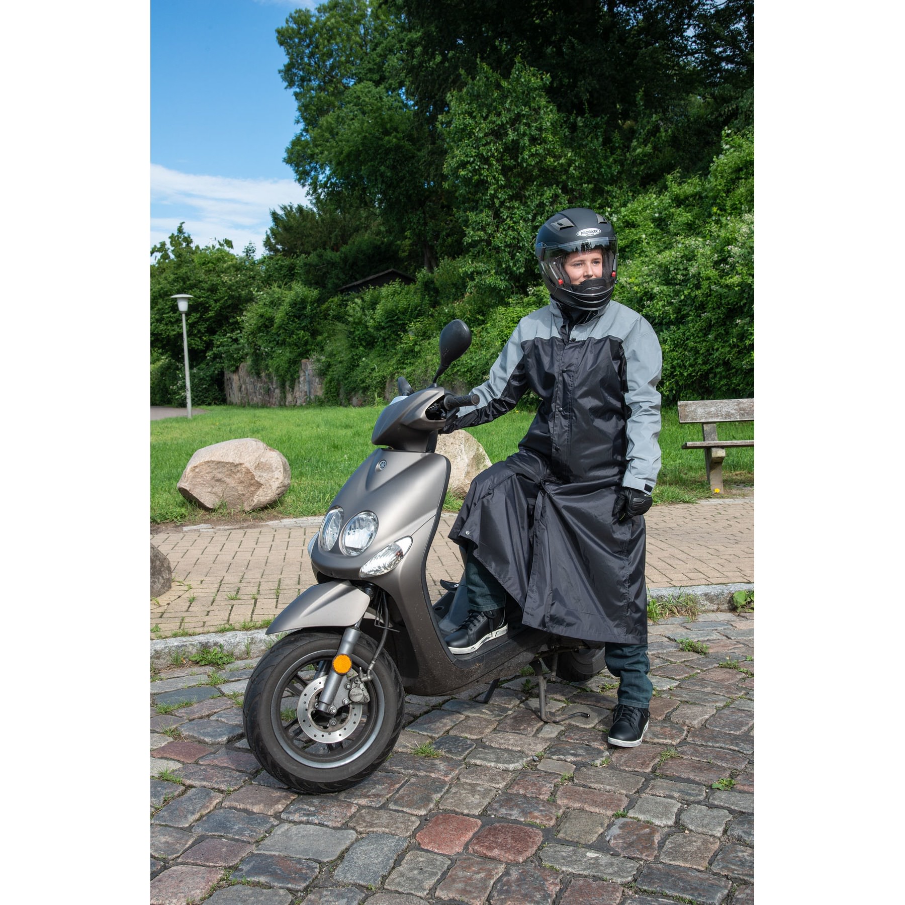 PROOF SCOOTER RAINCOAT